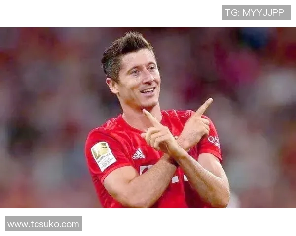 莱万领衔新赛季挑战，期待在绿茵场上再创辉煌成就与传奇故事